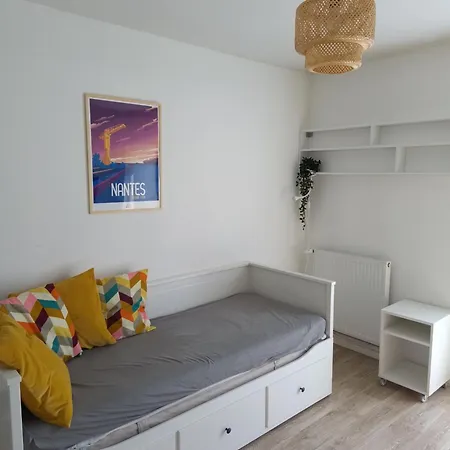 Studio avec grande terrasse gare Sud Nantes